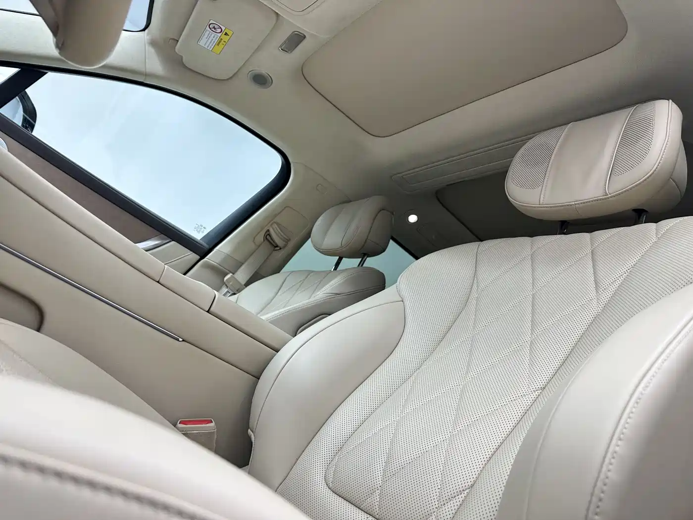 AITO Wenjie AITO M9 2024 Range Extender Ultra 52kWh 6-seater фото 15