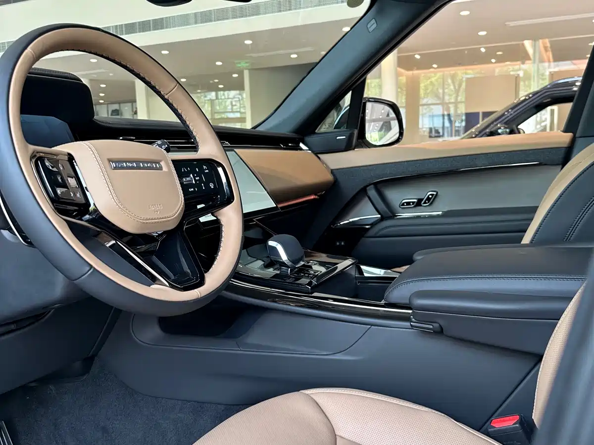 Land Rover Range Rover Sport фото 8