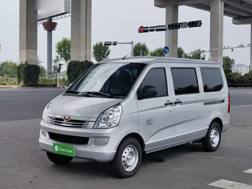Wuling Motors Wuling Rongguang S 2023 — пригон из Китая