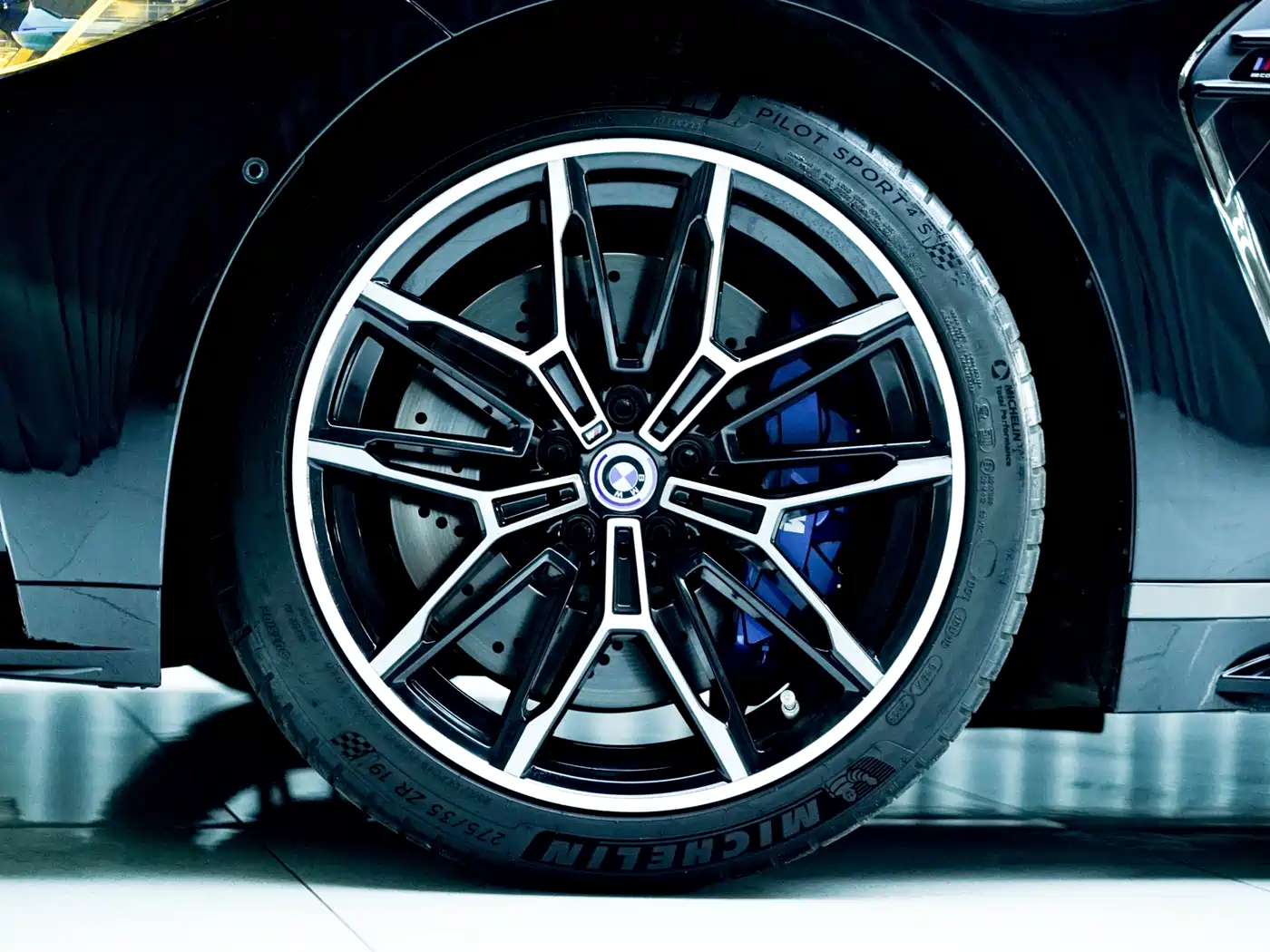 BMW M3 2021 M3 Sedan Thunder Edition фото 13