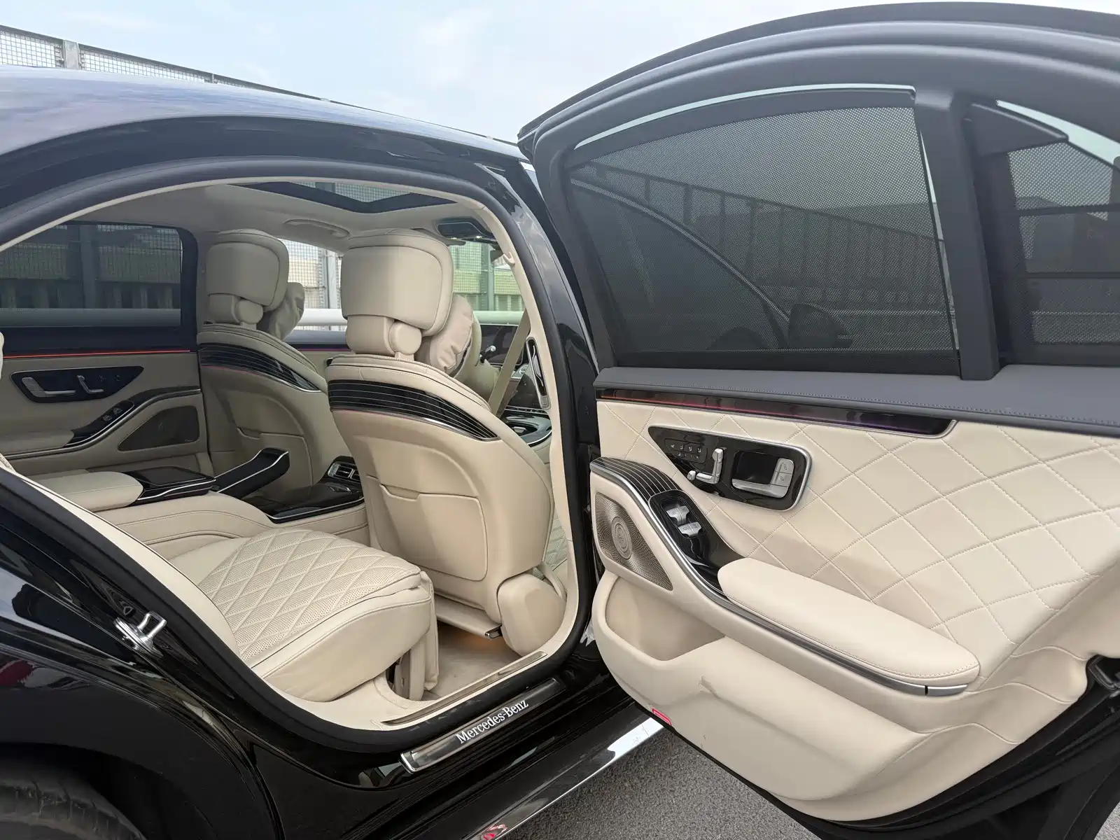 Photo 7 - Mercedes-Benz S-Class