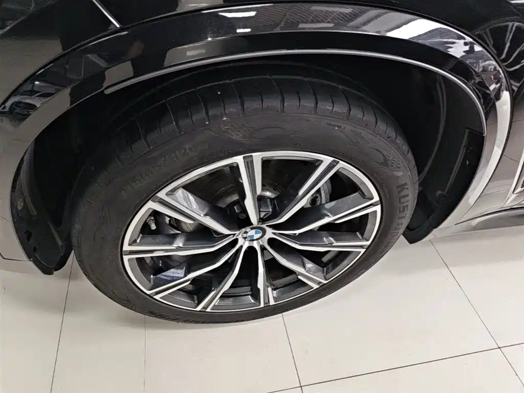 BMW X5 (Import) 2020 xDrive40i M Sport Package фото 23
