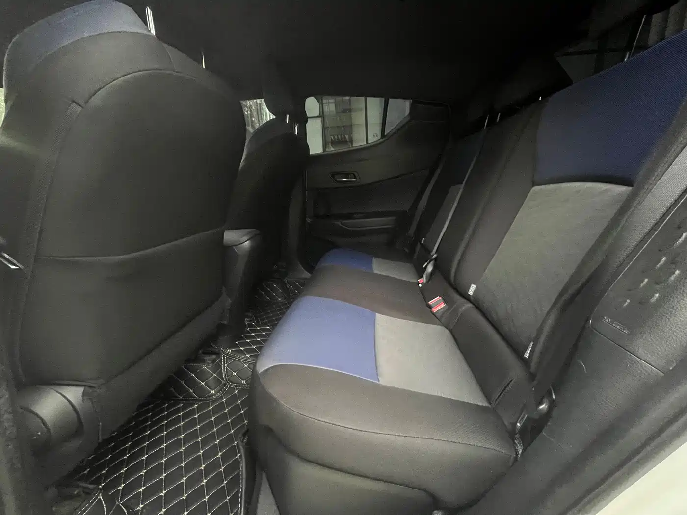Photo 14 - Toyota C-HR