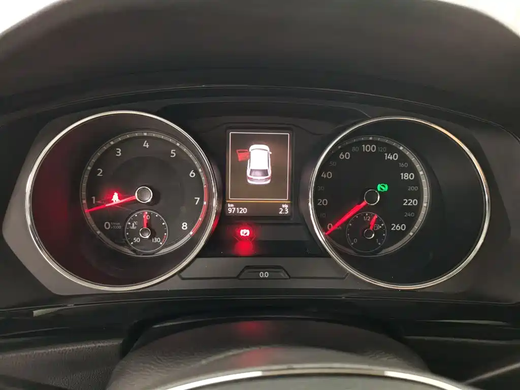 Volkswagen Tiguan L 2018 330TSI Automatic 2WD Luxury Edition фото 8