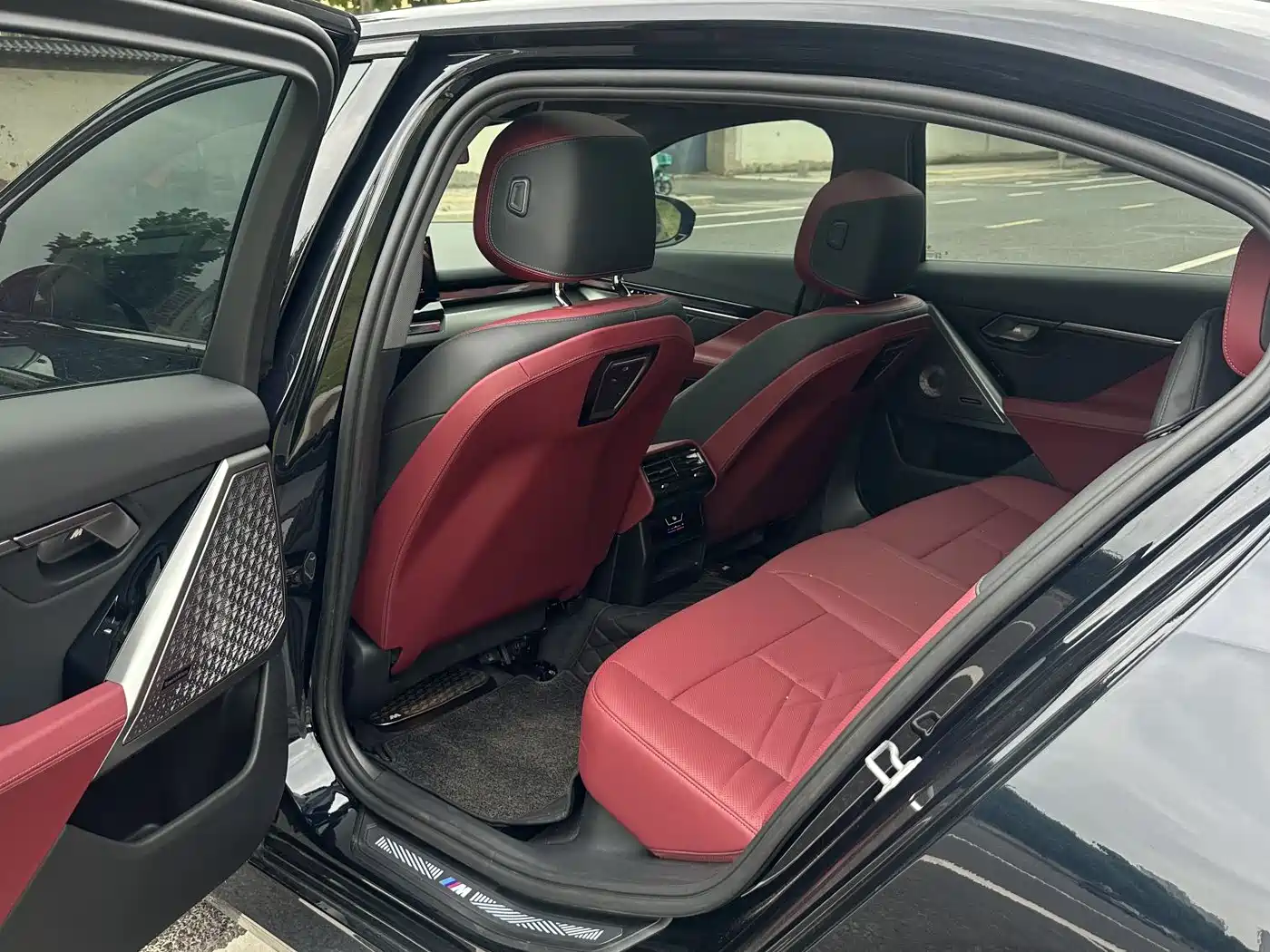 BMW i5 2025 eDrive 40L M Sport Package фото 5