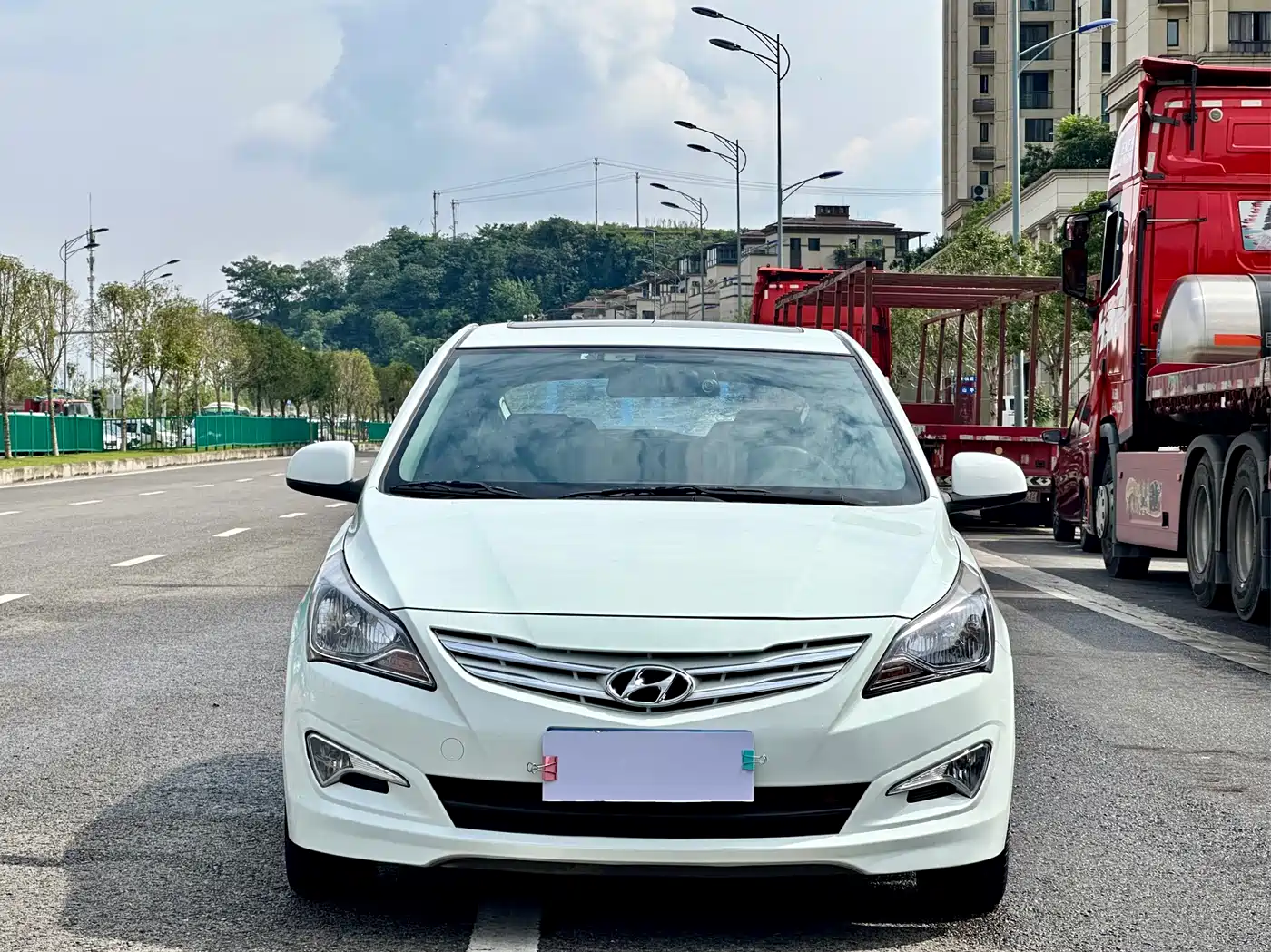 Hyundai Reina 2014 2014 1.4L Manual GLX