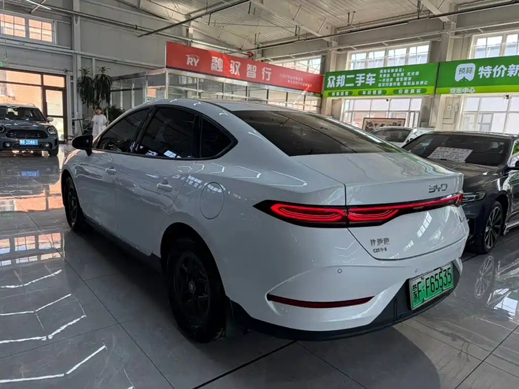 Фото 7 - BYD Qin PLUS