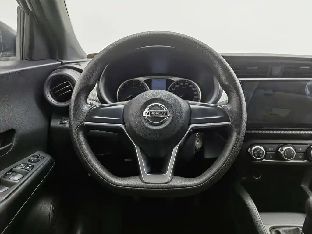 Nissan Kicks 2018 2017 1.5L Manual Cool Edition