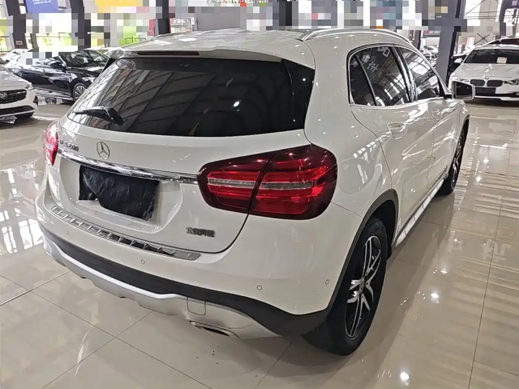 Mercedes-Benz GLA 2017 GLA 200 Fashion фото 7