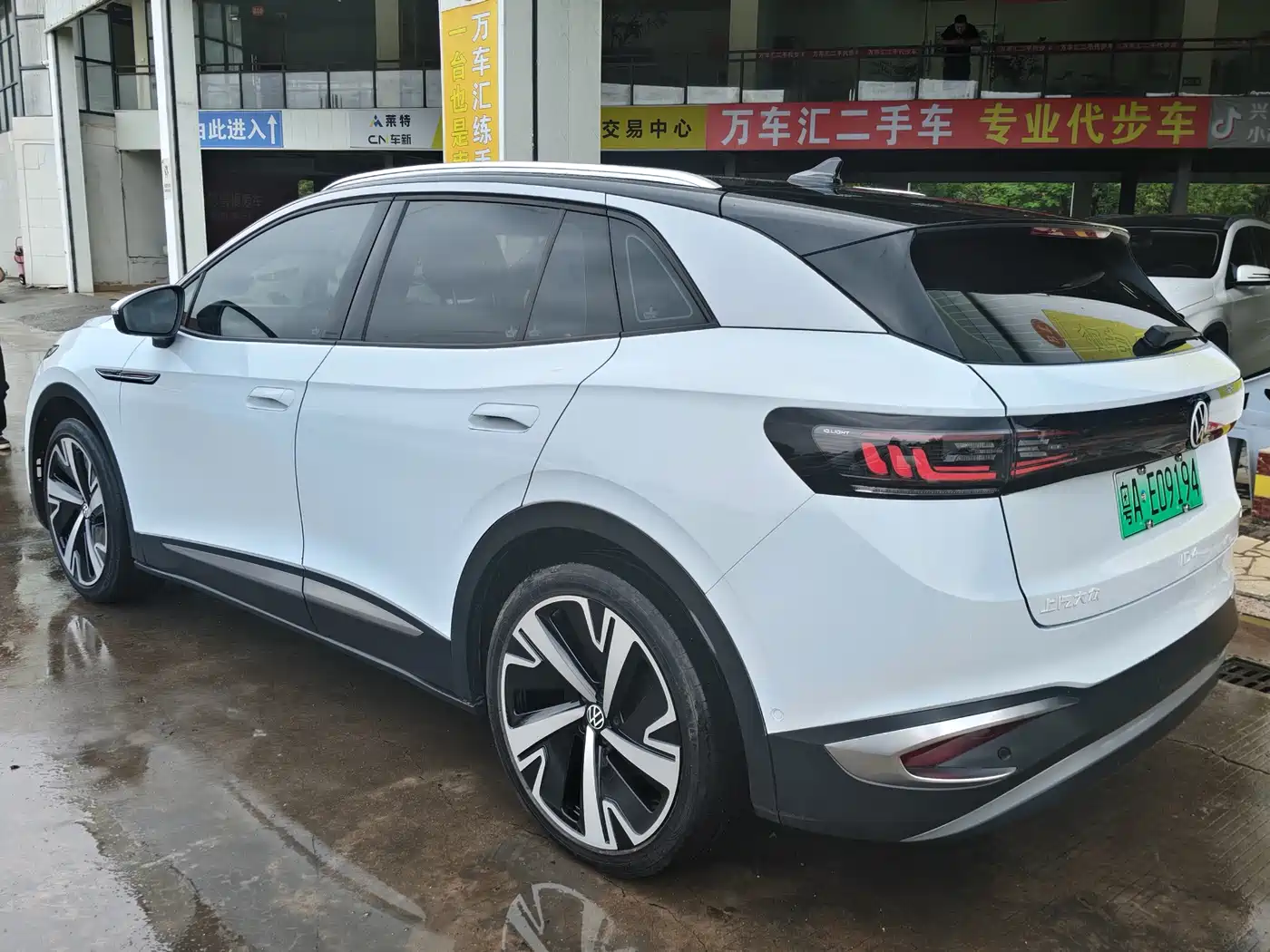 Volkswagen ID.4 X 2022 Smart Long Range Edition фото 6