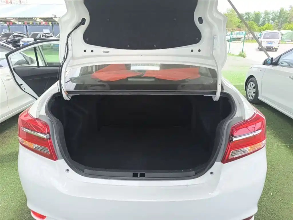 Toyota Vios 2017 1.5L CVT Pioneer фото 19