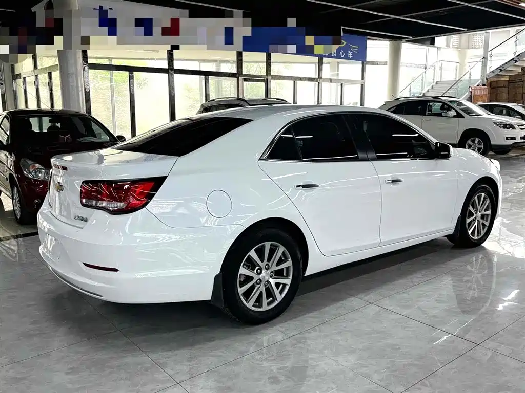 Chevrolet Malibu 2017 1.5T Automatic Luxury Edition фото 4