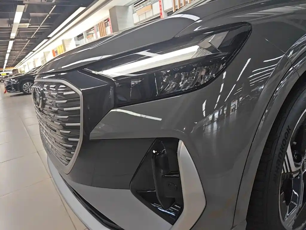 Audi Q4 e-tron 2025 2024 40 e-tron Creation Edition