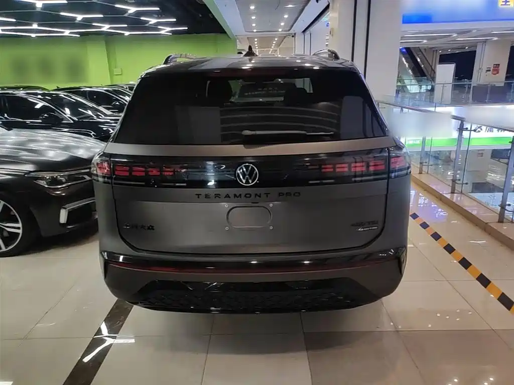 Volkswagen Teramont 2025 Teramont Pro 450TSI 4WD Summit Edition фото 6