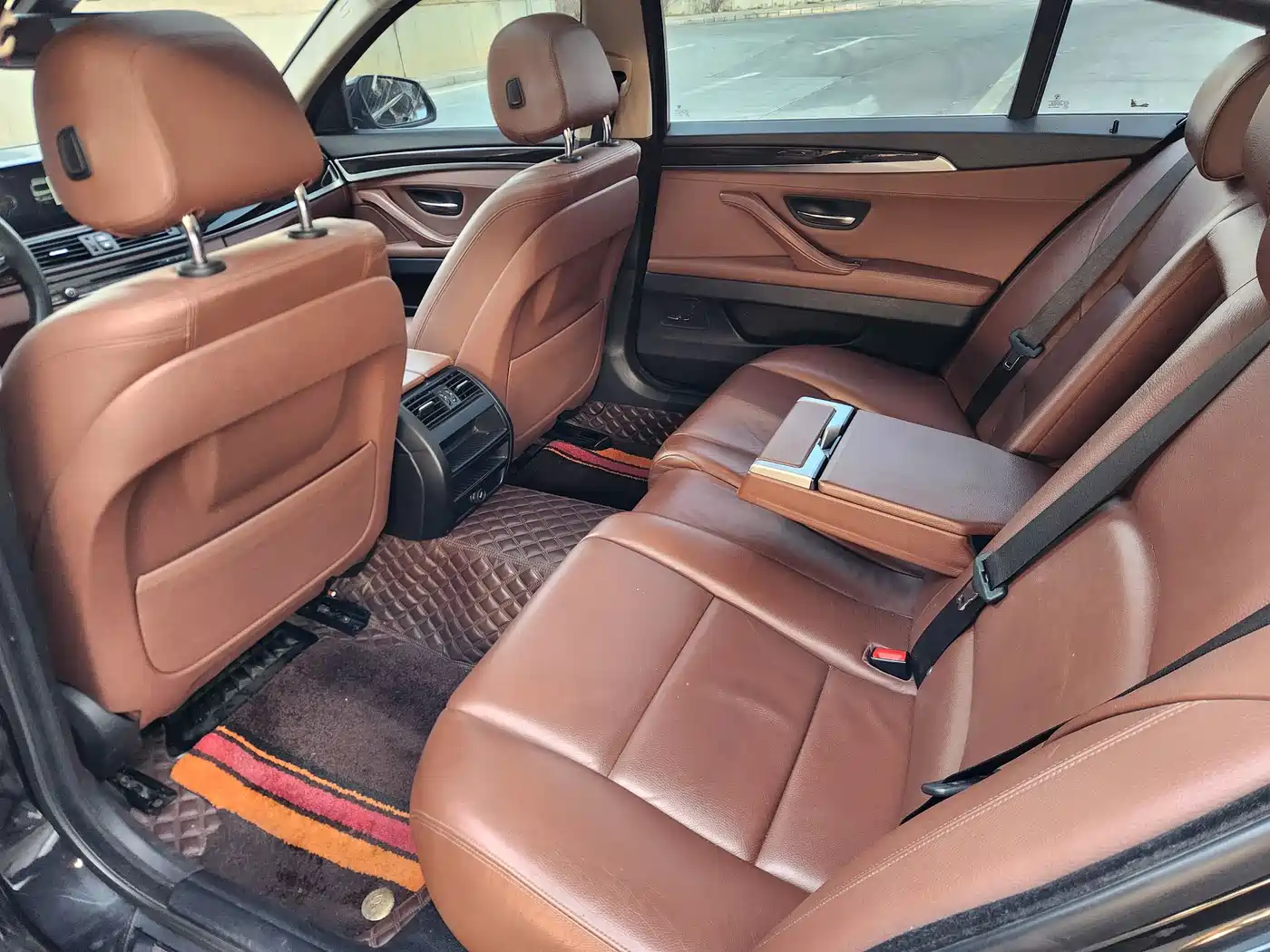 BMW 5 Series 2014 525Li Leading фото 15