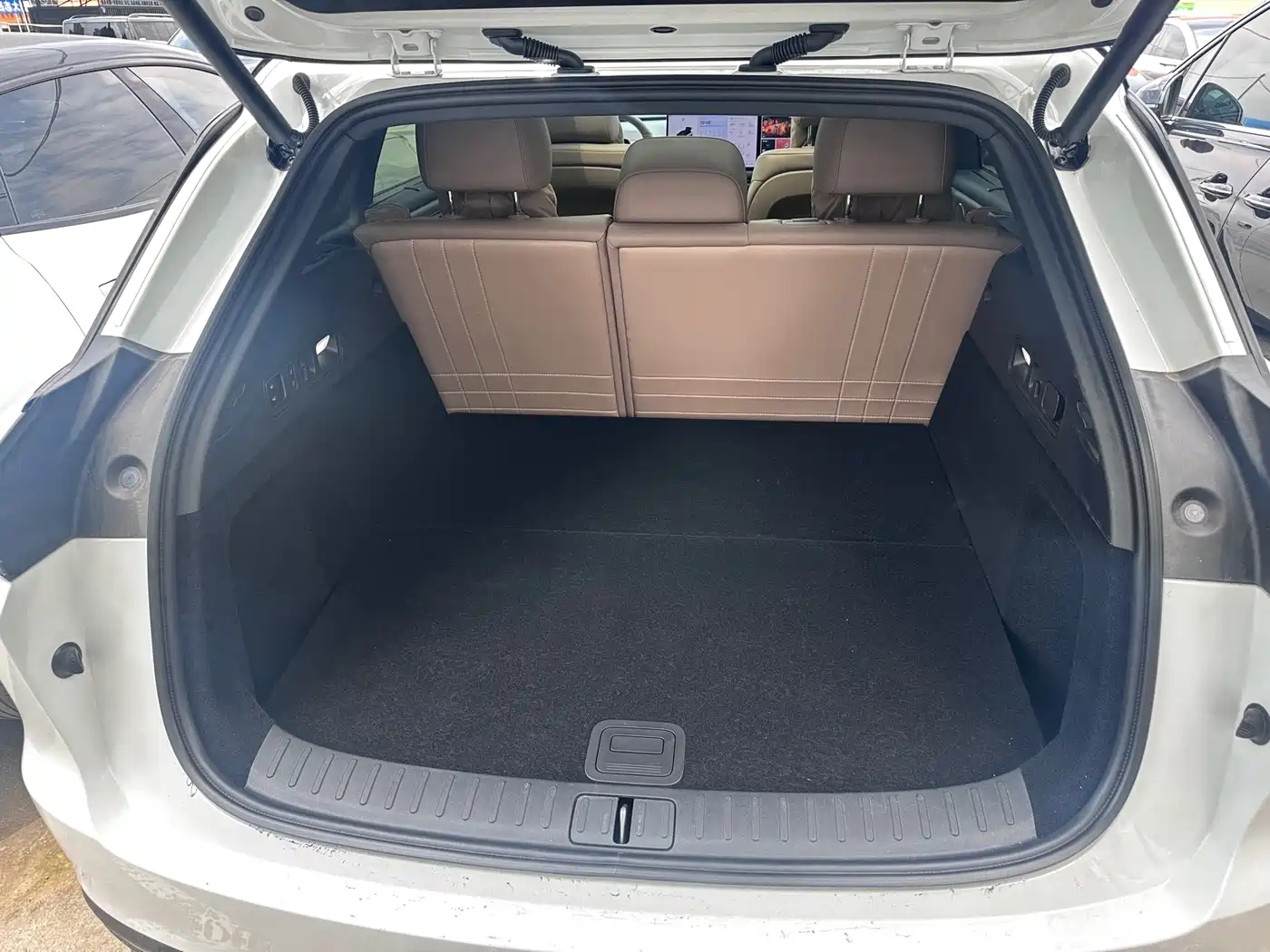 Li Auto i6 2025 2WD Base Model фото 20