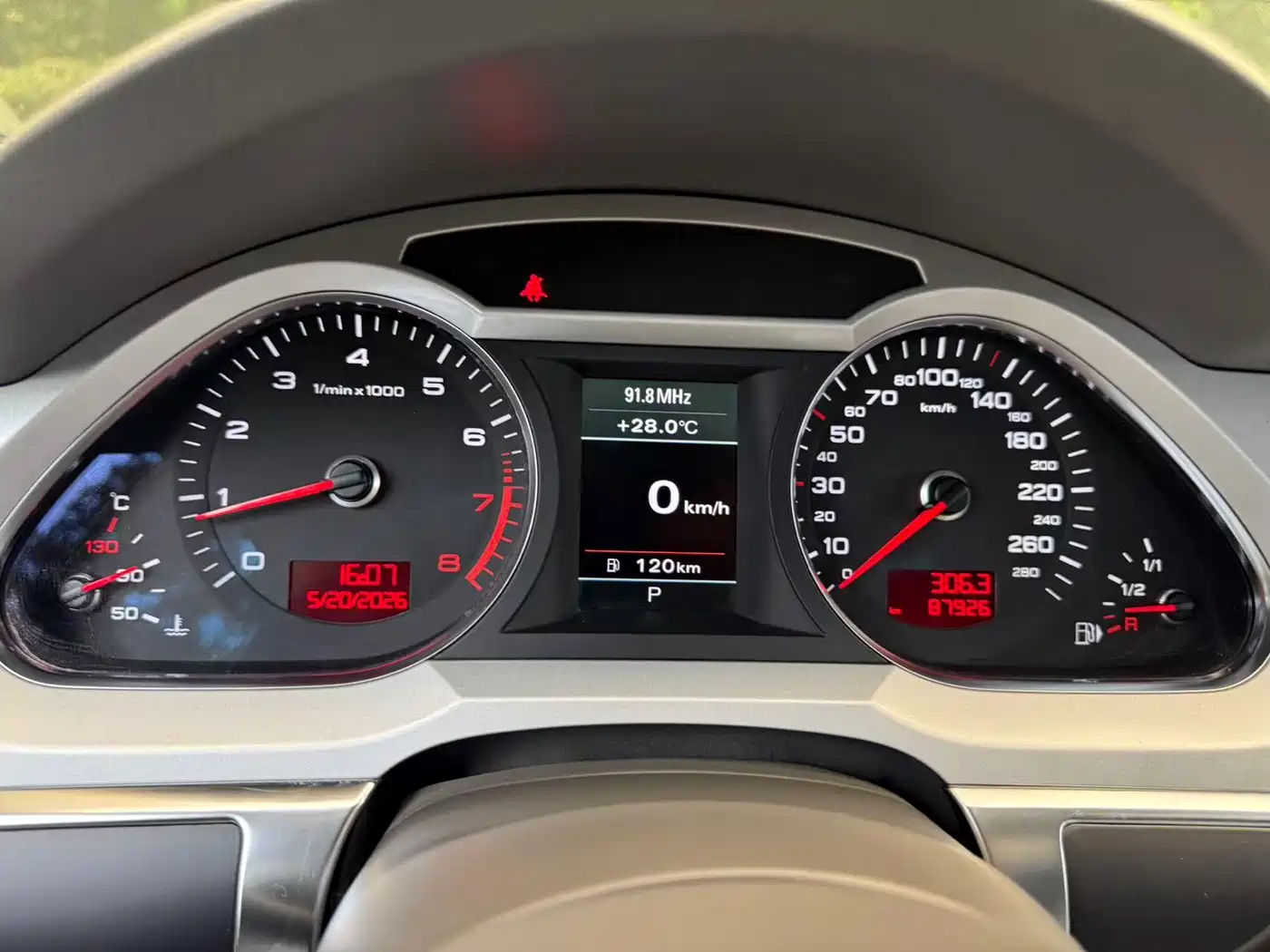 Audi A6L 2011 Model 2.0 TFSI Auto Standard фото 9