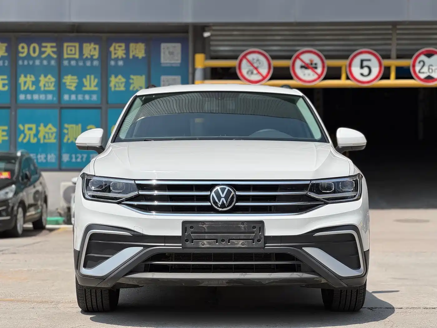 Volkswagen Tiguan L 2022 330TSI Automatic 2WD Comfort Edition фото 2
