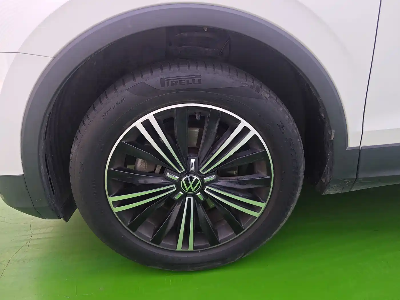 Volkswagen Tiguan L 2021 330TSI Automatic 2WD Smart фото 9