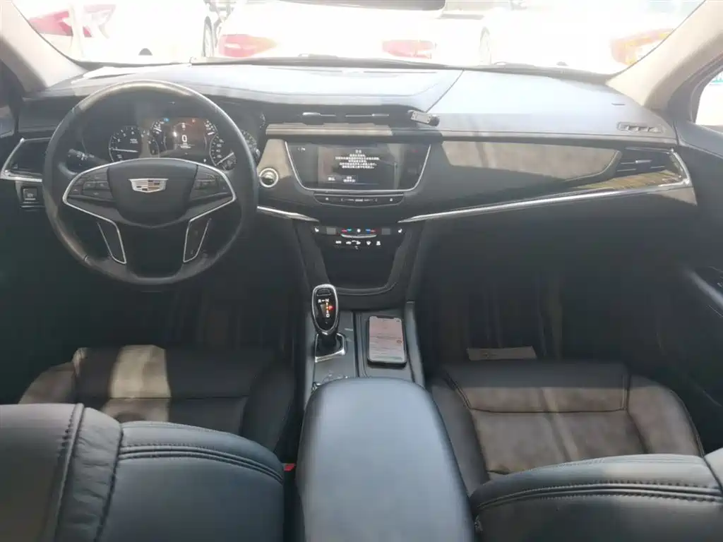 Cadillac XT5 2018 25T Luxury фото 10