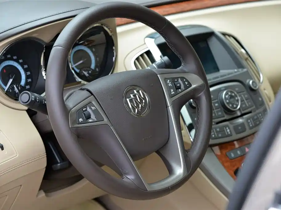 Buick LaCrosse 2013 2012 2.4L SIDI Luxury Edition