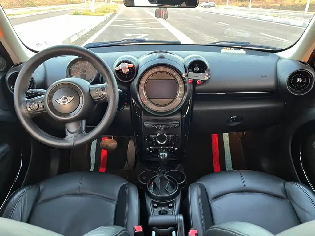 Фото 13 - MINI COUNTRYMAN