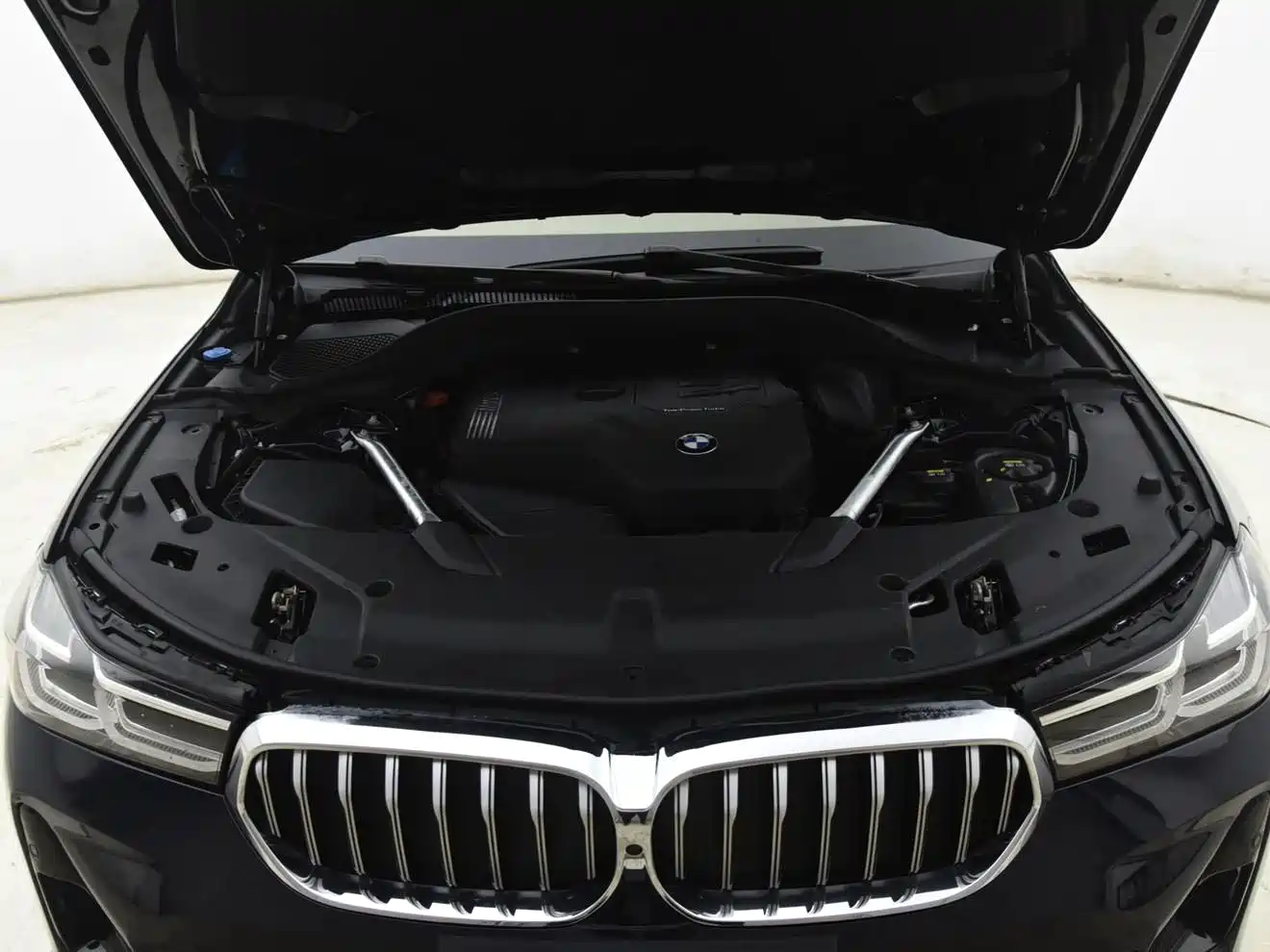 BMW 6 Series GT 2022 Model 630i M Sport Package фото 10
