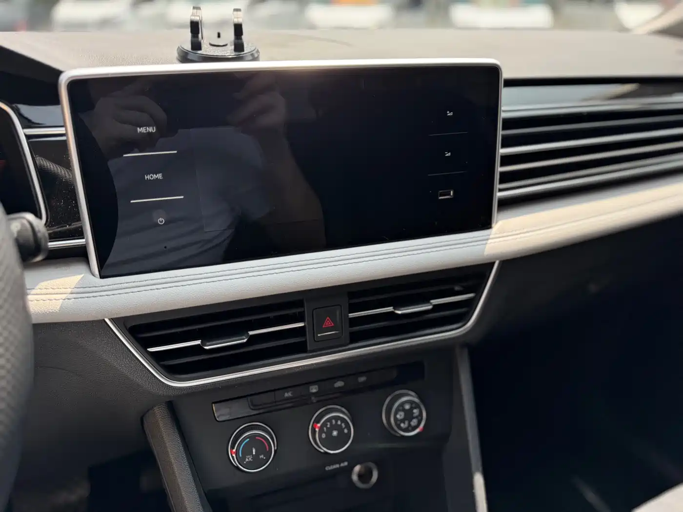 Volkswagen Tiguan L 2022 330TSI Automatic 2WD Comfort Edition фото 12