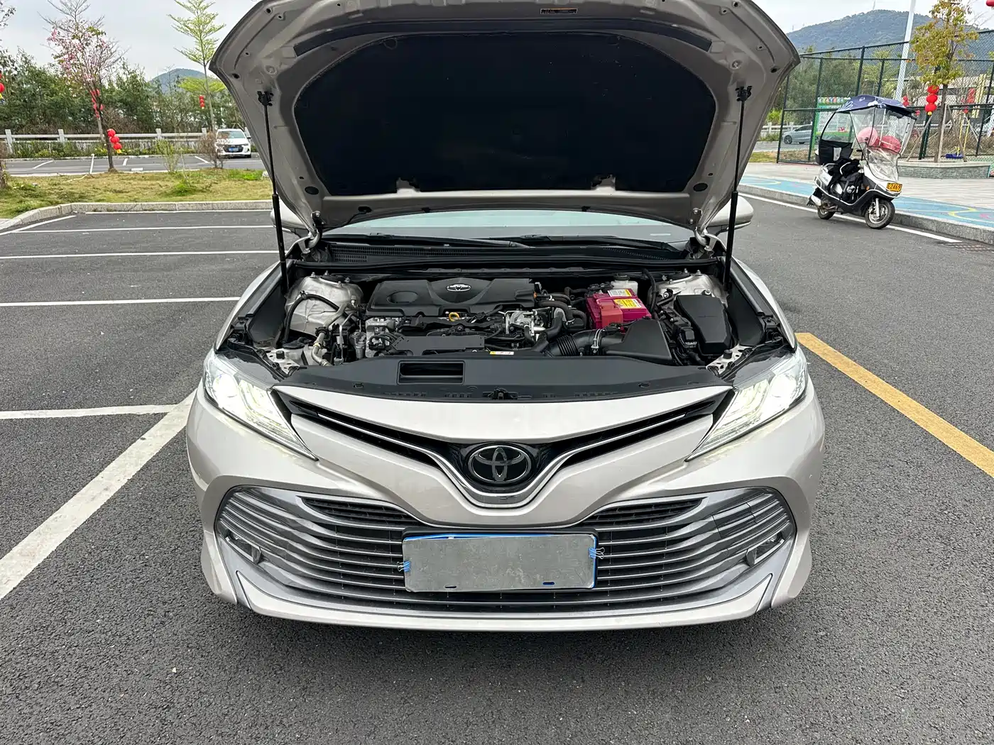 Toyota Camry 2019 2.5G Luxury Edition China VI фото 18