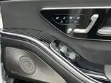 Photo 15 - Mercedes-Benz S-Class