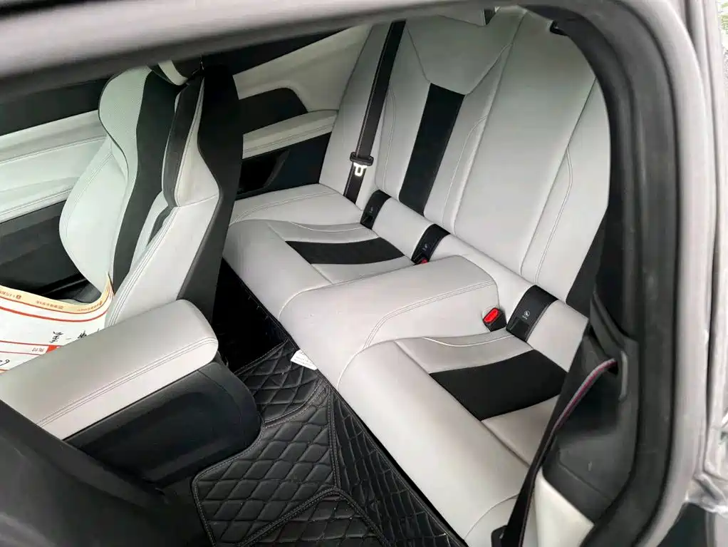 BMW M4 2025 2024 BMW M4 Coupe M xDrive Competition