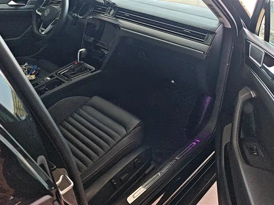 Volkswagen Magotan 2020 330TSI DSG Leading фото 8
