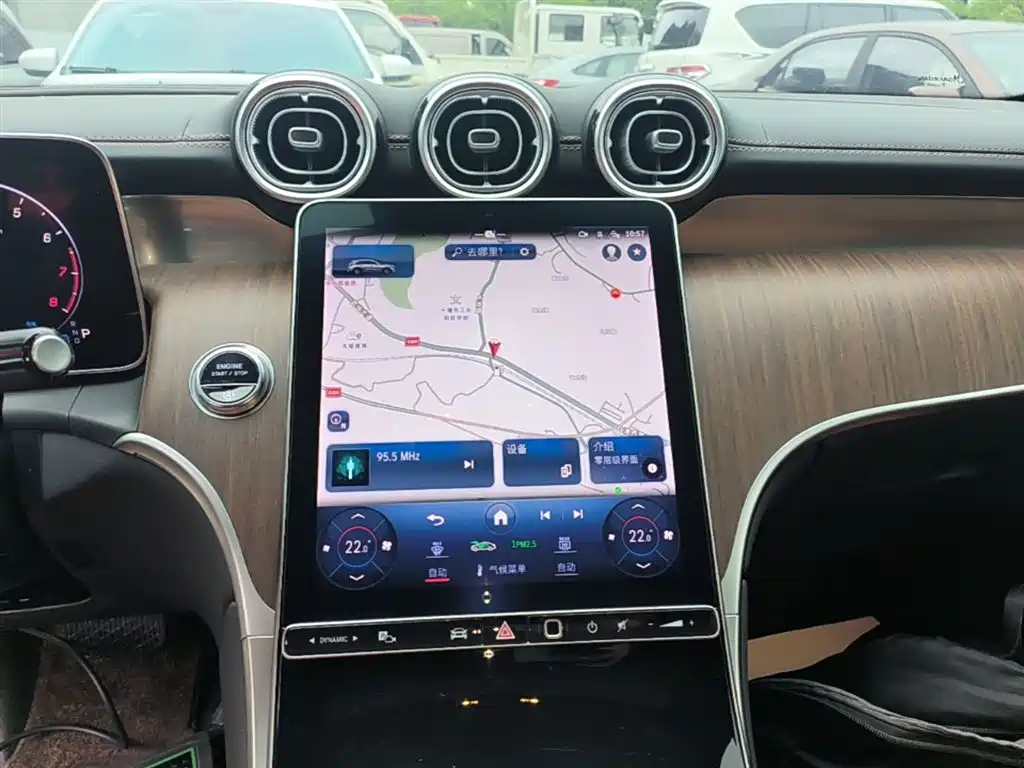 Mercedes-Benz GLC 2023 Facelift GLC 300 L 4MATIC Sport 5-Seater фото 13