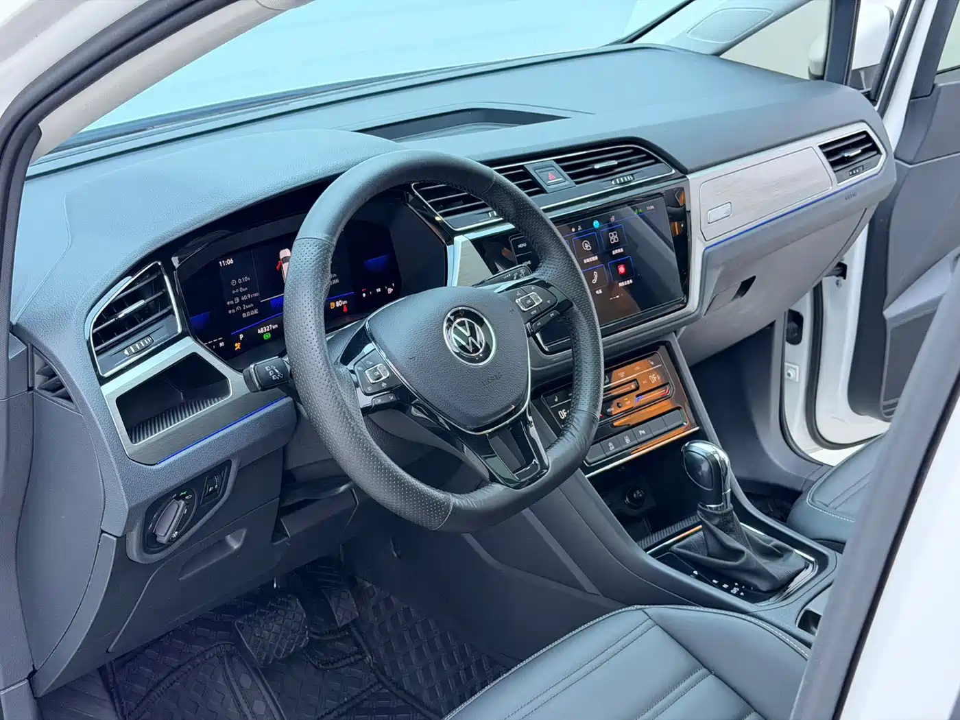 Volkswagen Touran 2023 2022 Touran L 280TSI DSG Comfort 7-seater