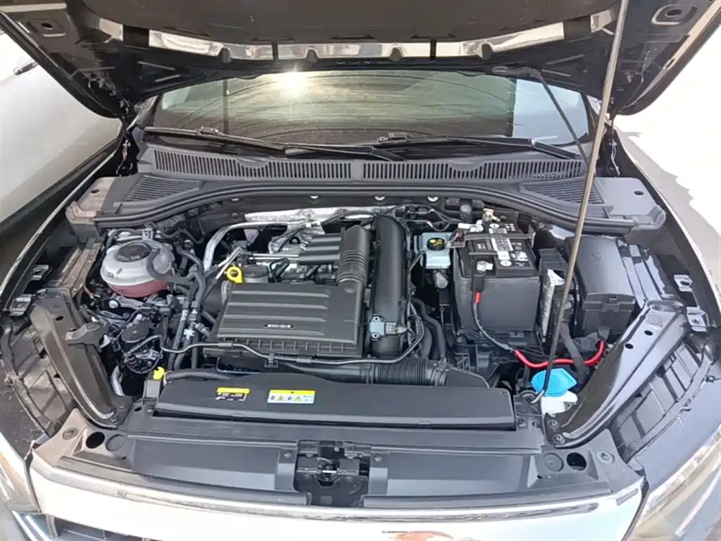 Volkswagen Sagitar 2021 280TSI DSG Surpassing Edition фото 20