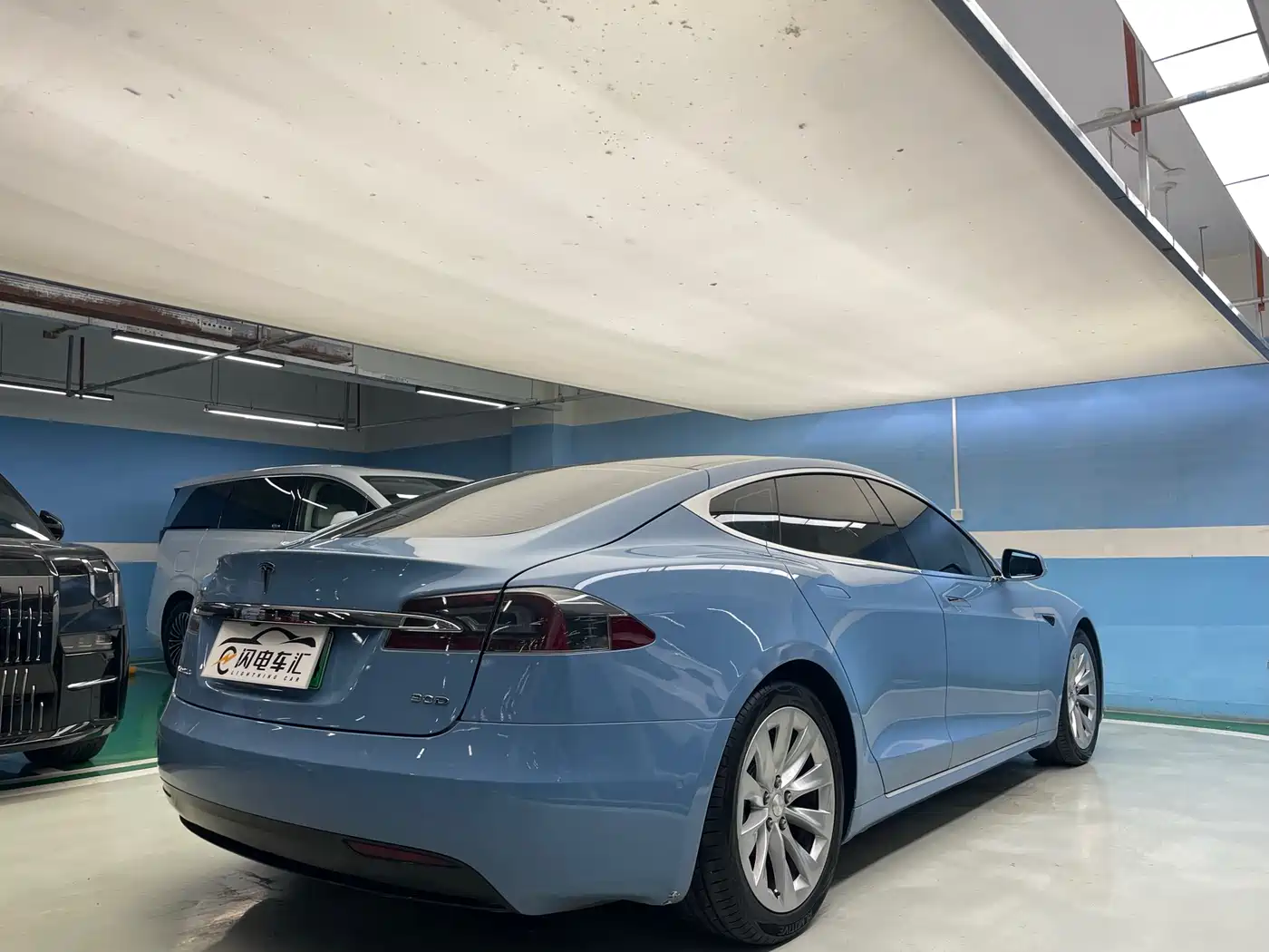 TESLA MODEL S