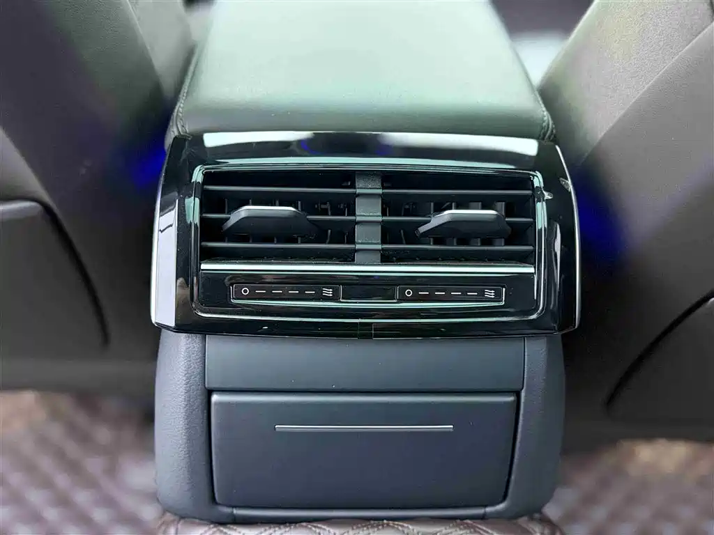 Audi A8 2018 A8L 55 TFSI quattro Launch Premium фото 19