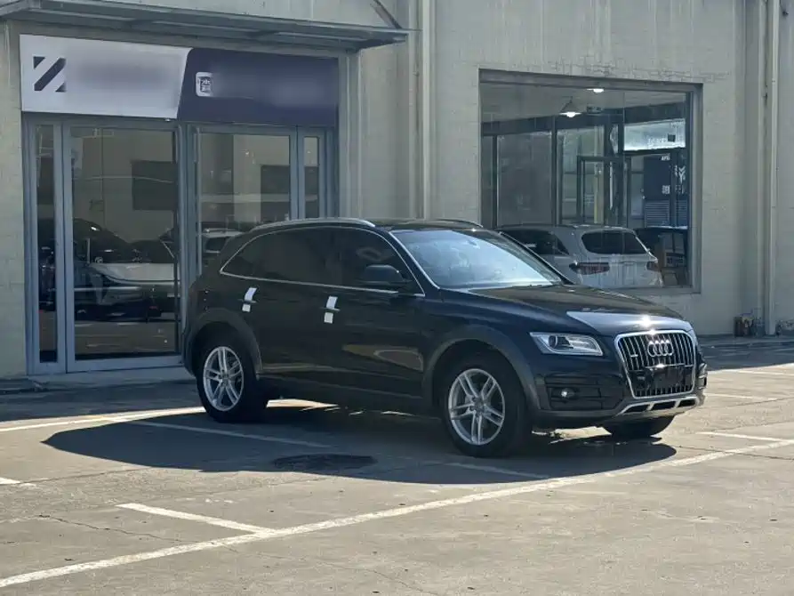 Audi Q5 2018 2017 Plus 40 TFSI Technology