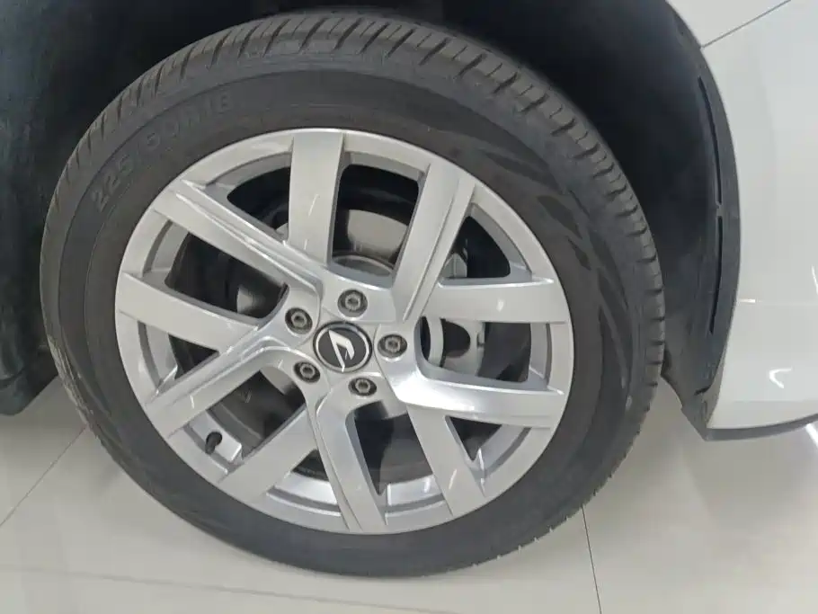 Jetta VS5 2025 2024 5th Anniversary Edition