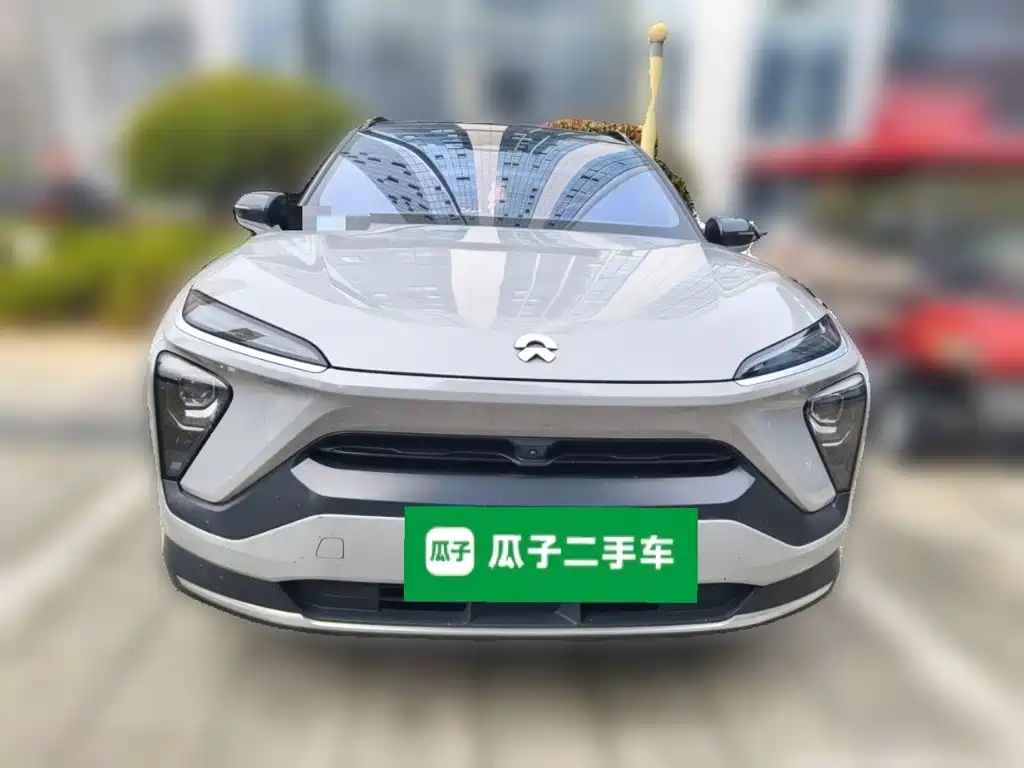 Фото 2 - NIO ES6
