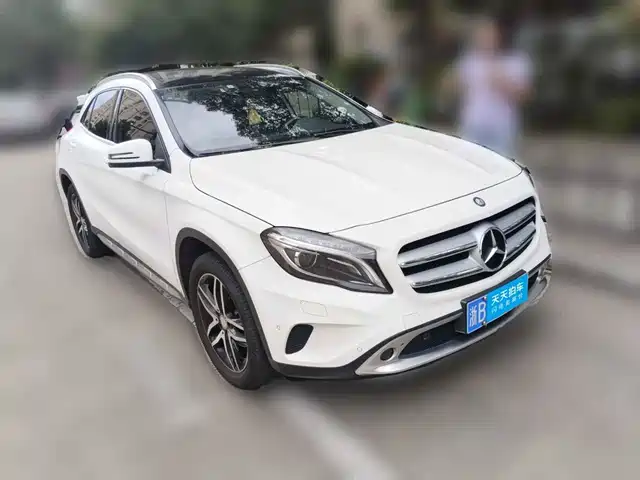 Mercedes-Benz GLA 2016 GLA 200 Fashion — фото 3