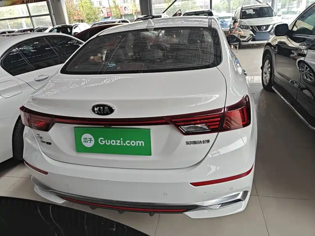 Photo 6 - Kia K3