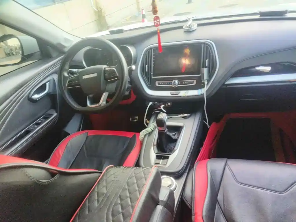 Jetour X70M 2022 2022 1.5T Manual Avant-garde Partner 7-seater