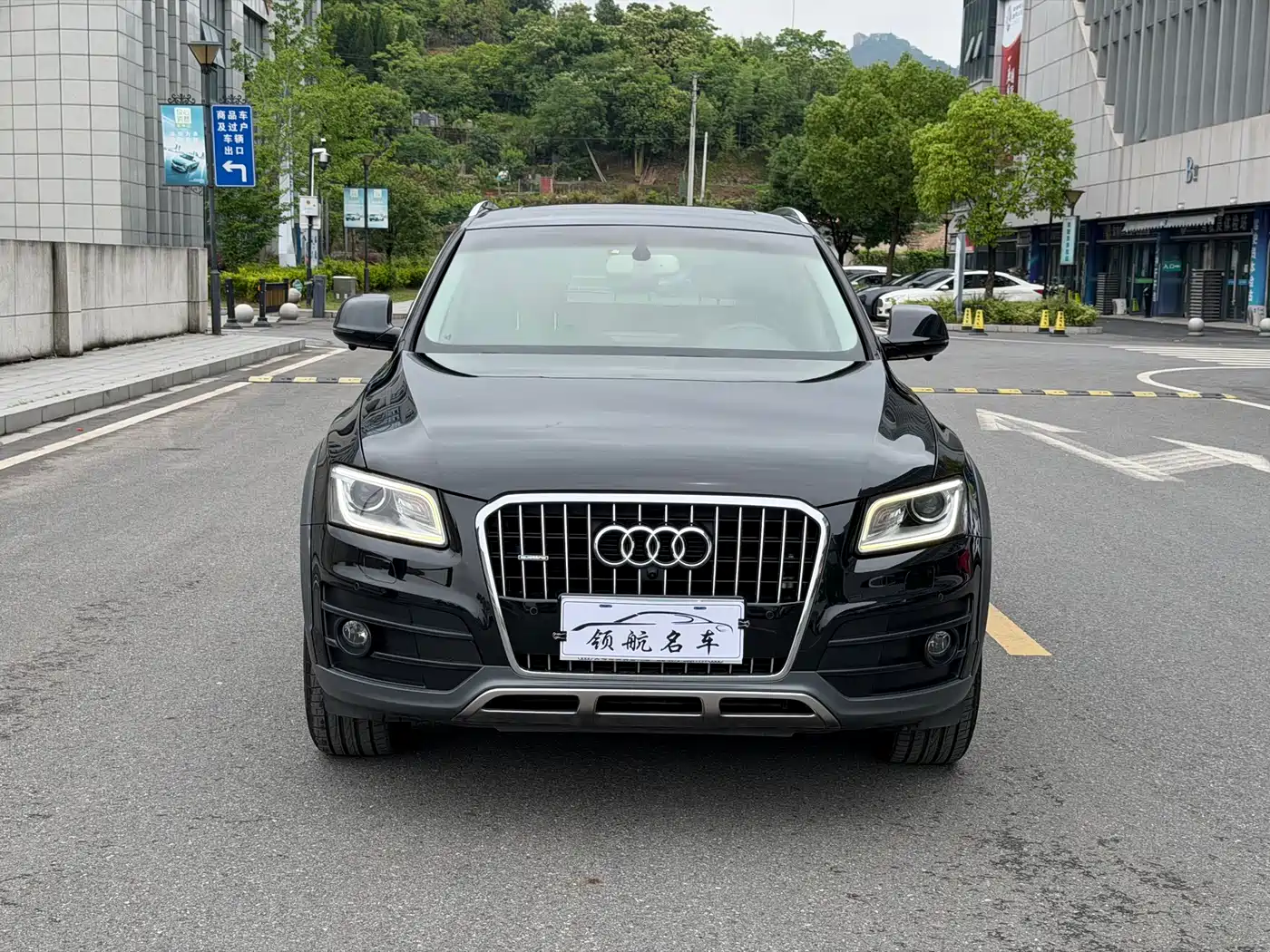 Audi Q5 2017 Plus 40 TFSI Technology фото 2