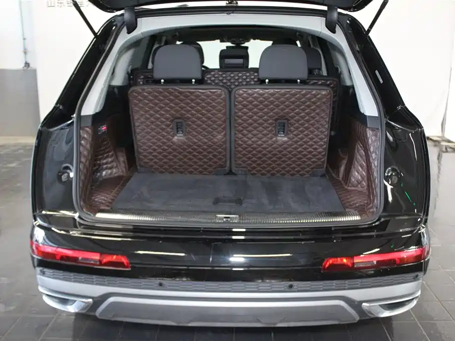 Audi Q7 2023 55 TFSI quattro S line Sport фото 7