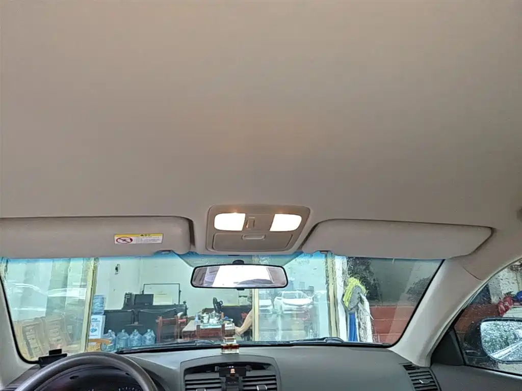 Toyota Camry 2013 200E Classic Elite Edition фото 18