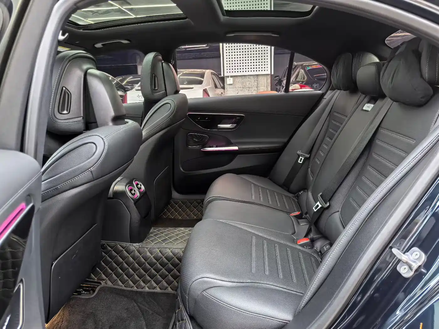 Mercedes-Benz C-Class 2024 Facelift C 260 L Sport фото 7