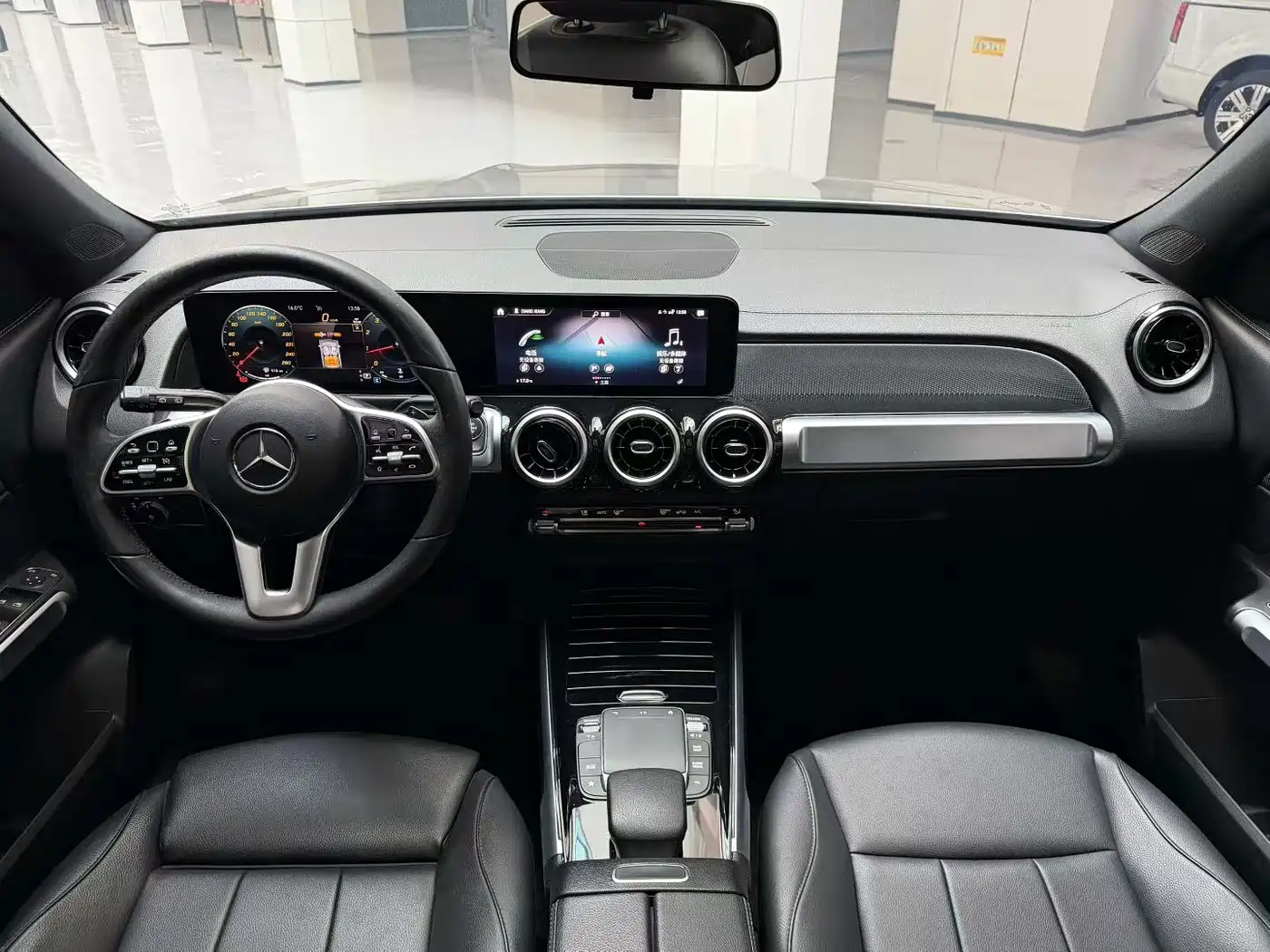 Mercedes-Benz GLB 2022 Model GLB 200 Dynamic Edition фото 8