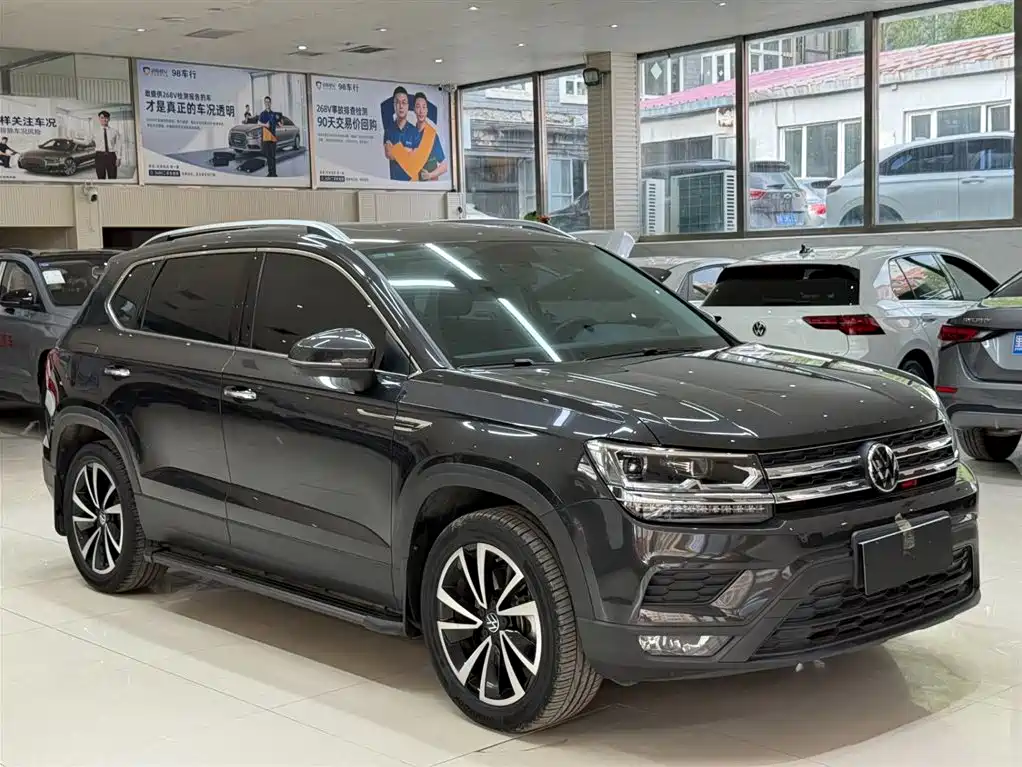 Volkswagen Tharu 2022 280TSI FWD Luxury Edition фото 3