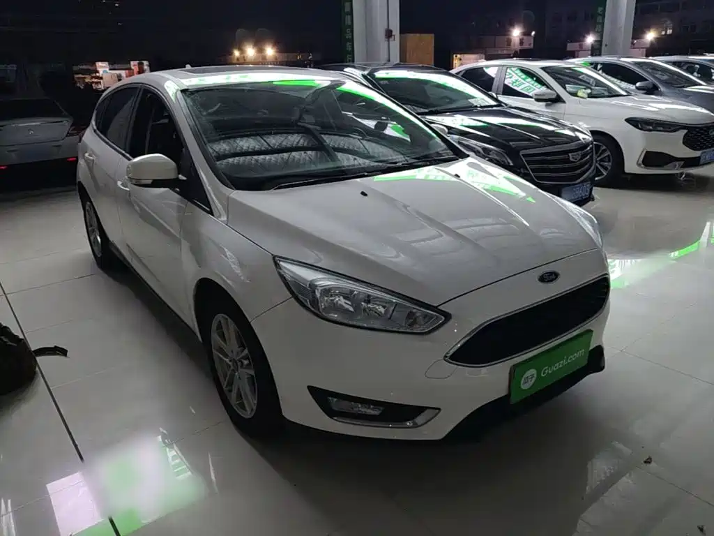 Фото 4 - Ford Focus